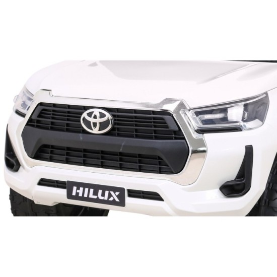 JOKO Elektrické autíčko TOYOTA Hillux 4x4, kožené sedadlo, penové kolesá, FM rádio, biele