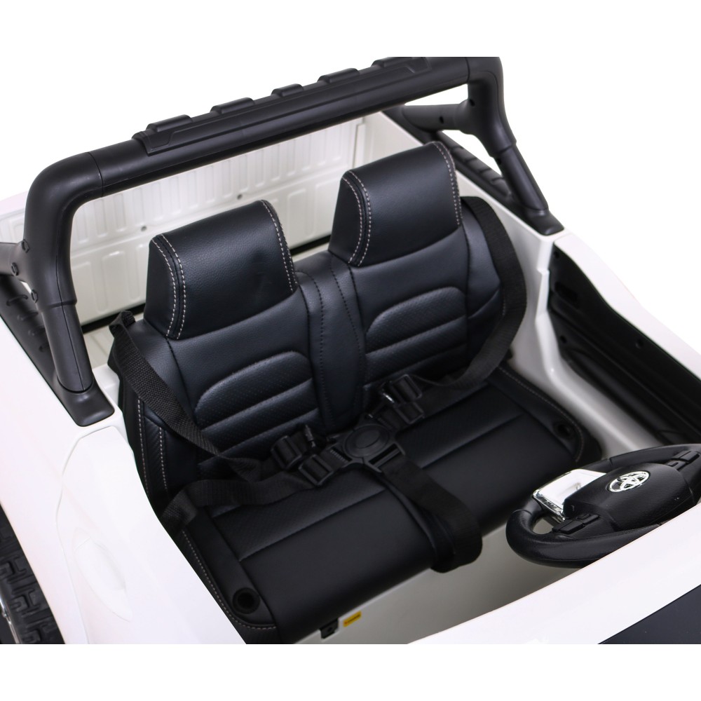 JOKO Elektrické autíčko TOYOTA Hillux 4x4, kožené sedadlo, penové kolesá, FM rádio, biele
