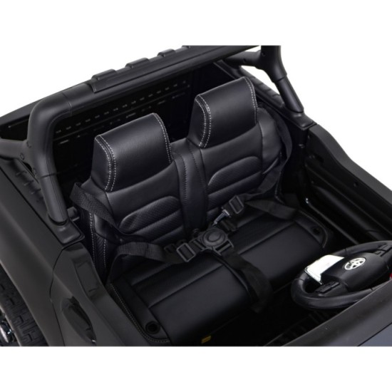 JOKO Elektrické autíčko TOYOTA Hillux 4x4, kožené sedadlo, penové kolesá, FM rádio, čierne
