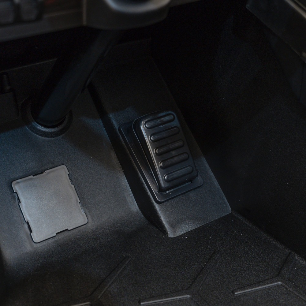 JOKO Veľké Elektrické Autíčko Lamborghini Aventador SV, kožené sedadlo, penové kolesá, nosnosť 100kg, 2x200W, 24V, červené