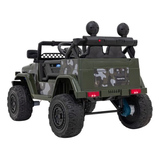 JOKO Elektrické autíčko Toyota FJ Cruiser 4x4, penové kolesá, kožené sedadlo, maskáčové