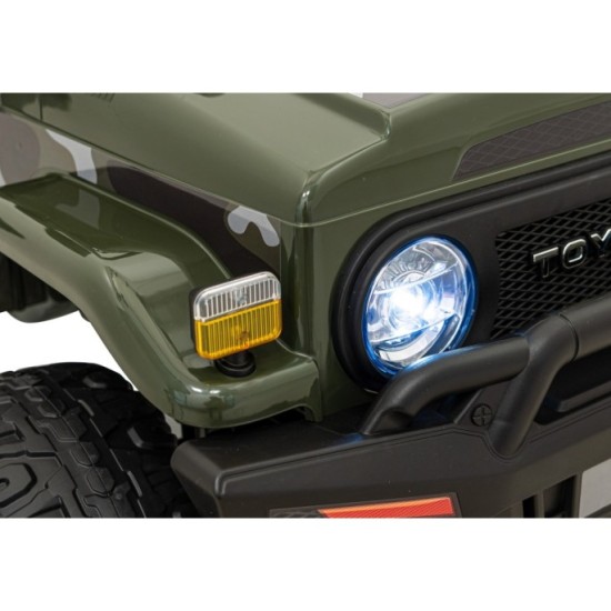 JOKO Elektrické autíčko Toyota FJ Cruiser 4x4, penové kolesá, kožené sedadlo, maskáčové