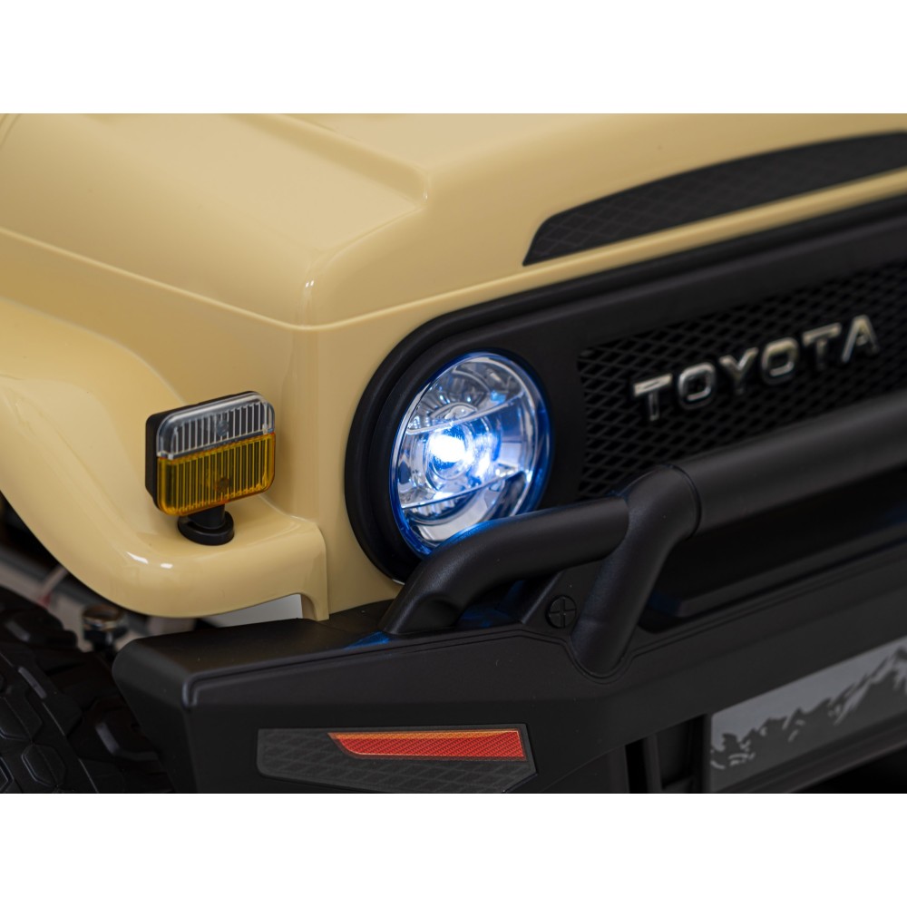 JOKO Elektrické autíčko Toyota FJ Cruiser 4x4, penové kolesá, kožené sedadlo, béžové