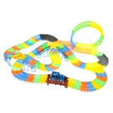 JOKO FLUOR Svietiaca dráha 446 cm s autíčkom s LED svetlom 227ks