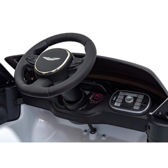JOKO Elektrické Autíčko Aston Martin DBX 4x4, penové kolesá, kožené sedadlo, biele