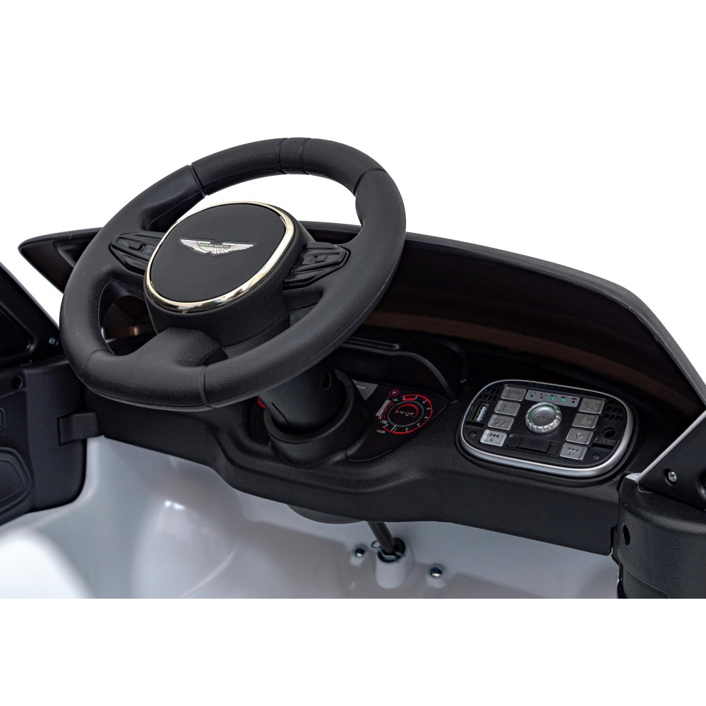 JOKO Elektrické Autíčko Aston Martin DBX 4x4, penové kolesá, kožené sedadlo, biele