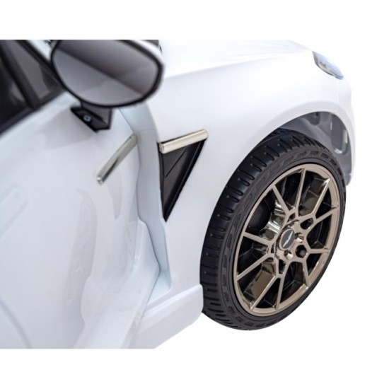 JOKO Elektrické Autíčko Aston Martin DBX 4x4, penové kolesá, kožené sedadlo, biele