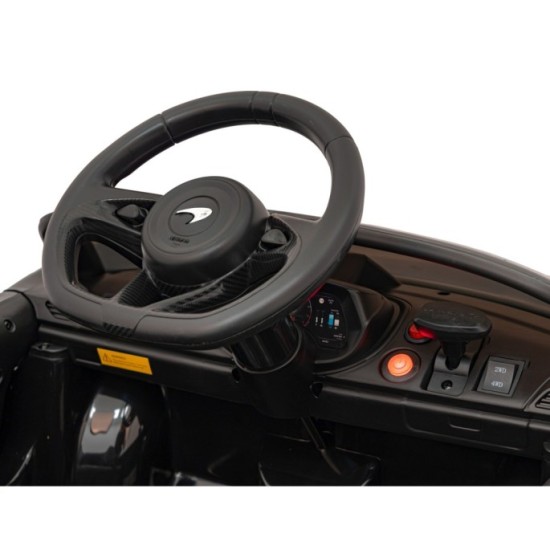 JOKO Elektrické Autíčko McLaren Artura 4x4, penové kolesá, kožené sedadlo, čierne