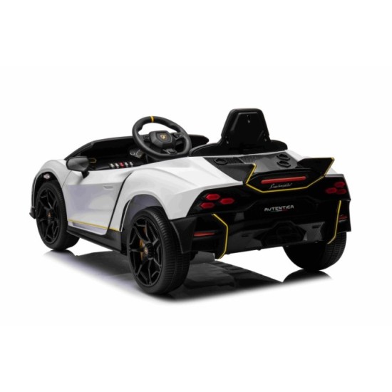 JOKO Elektrické autíčko Lamborghini Invencible 4x4, penové kolesá, kožené sedadlo, biele