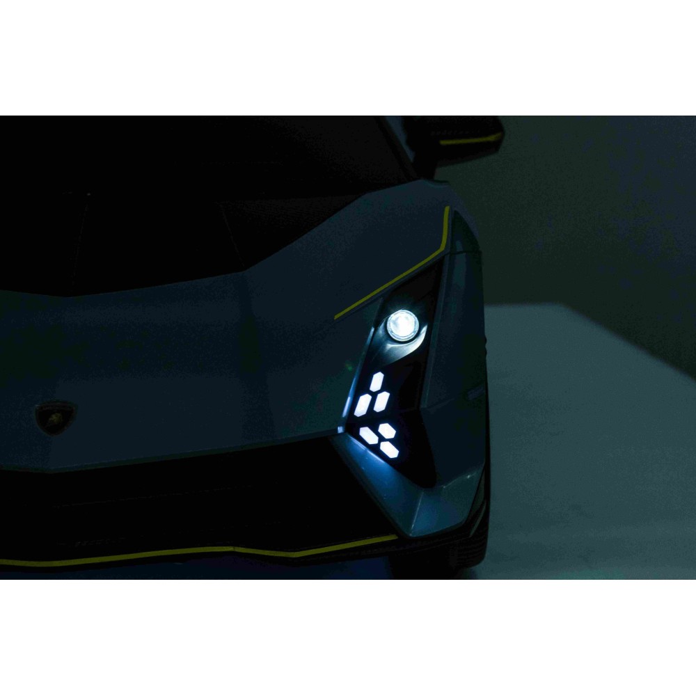 JOKO Elektrické autíčko Lamborghini Invencible 4x4, penové kolesá, kožené sedadlo, biele