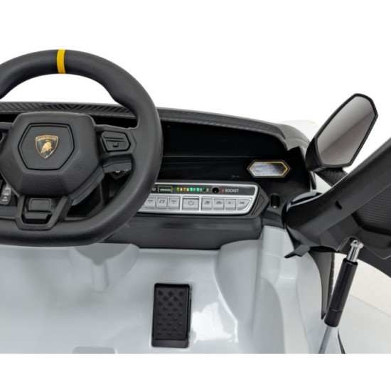 JOKO Elektrické autíčko Lamborghini Invencible 4x4, penové kolesá, kožené sedadlo, biele