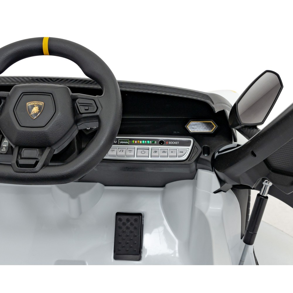 JOKO Elektrické autíčko Lamborghini Invencible 4x4, penové kolesá, kožené sedadlo, biele