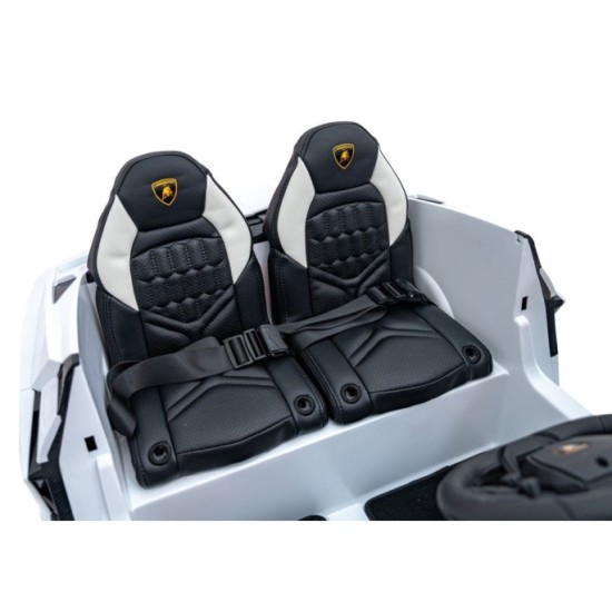 JOKO Elektrické autíčko Lamborghini Revuelto XL 4x4 24V, Dvojmiestne Kožené sedadlo, Penové kolesá, FM rádio, Nosnosť 60kg, biel