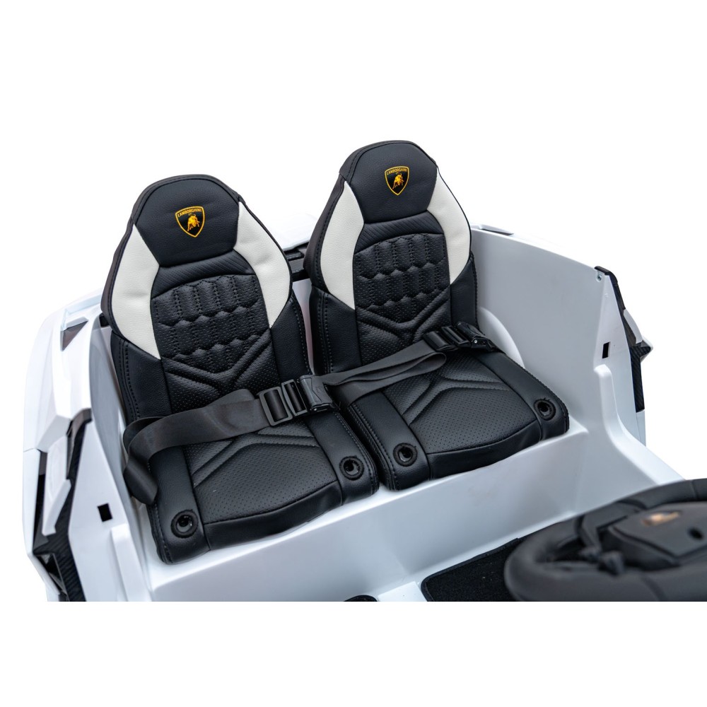 JOKO Elektrické autíčko Lamborghini Revuelto XL 4x4 24V, Dvojmiestne Kožené sedadlo, Penové kolesá, FM rádio, Nosnosť 60kg, biel