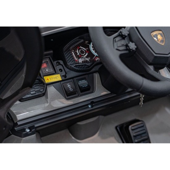 JOKO Elektrické autíčko Lamborghini Revuelto XL 4x4 24V, Dvojmiestne Kožené sedadlo, Penové kolesá, FM rádio, Nosnosť 60kg, sivé