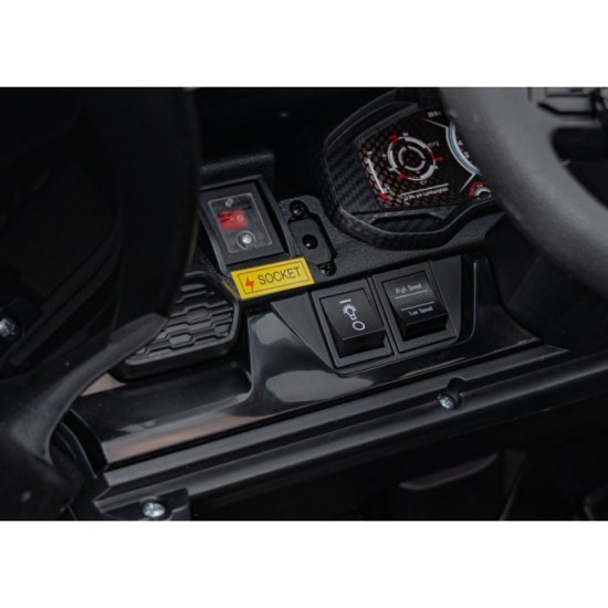 JOKO Elektrické autíčko Lamborghini Revuelto XL 4x4 24V, Dvojmiestne Kožené sedadlo, Penové kolesá, FM rádio, Nosnosť 60kg, čier