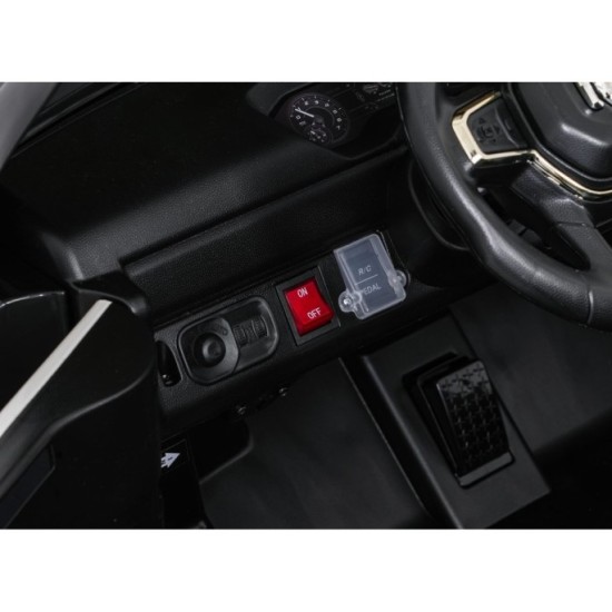 JOKO Elektrické atíčko RAM 3500 Policajné auto 2x200W 24V, kožené sedadlo, nosnosť 50kg, majáky, penové kolesá, čierne