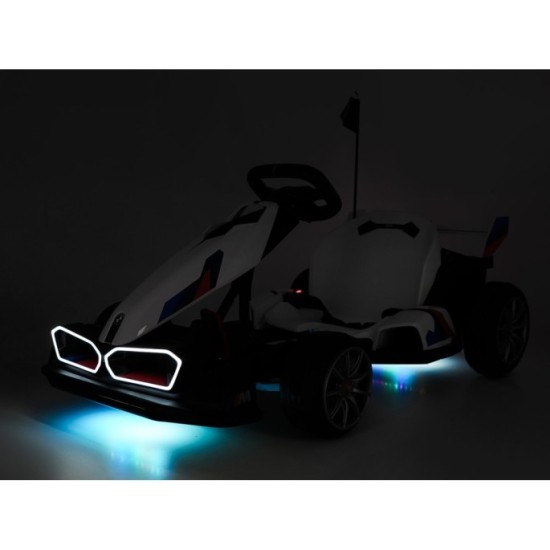 JOKO Elektrické autíčko Driftovacia Motokára BMW 2x200W 24V s Funkciou Drift, Podsvietený podvozok, nosnosť 60kg, biela