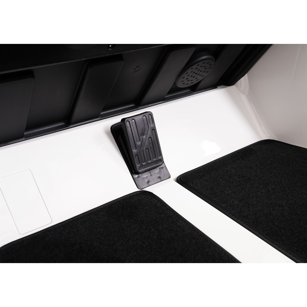 JOKO Mercedes Benz GT63 AMG 4x200W, Dvojmiestne Kožené sedadlo, nosnosť 90kg, penové kolesá, biele