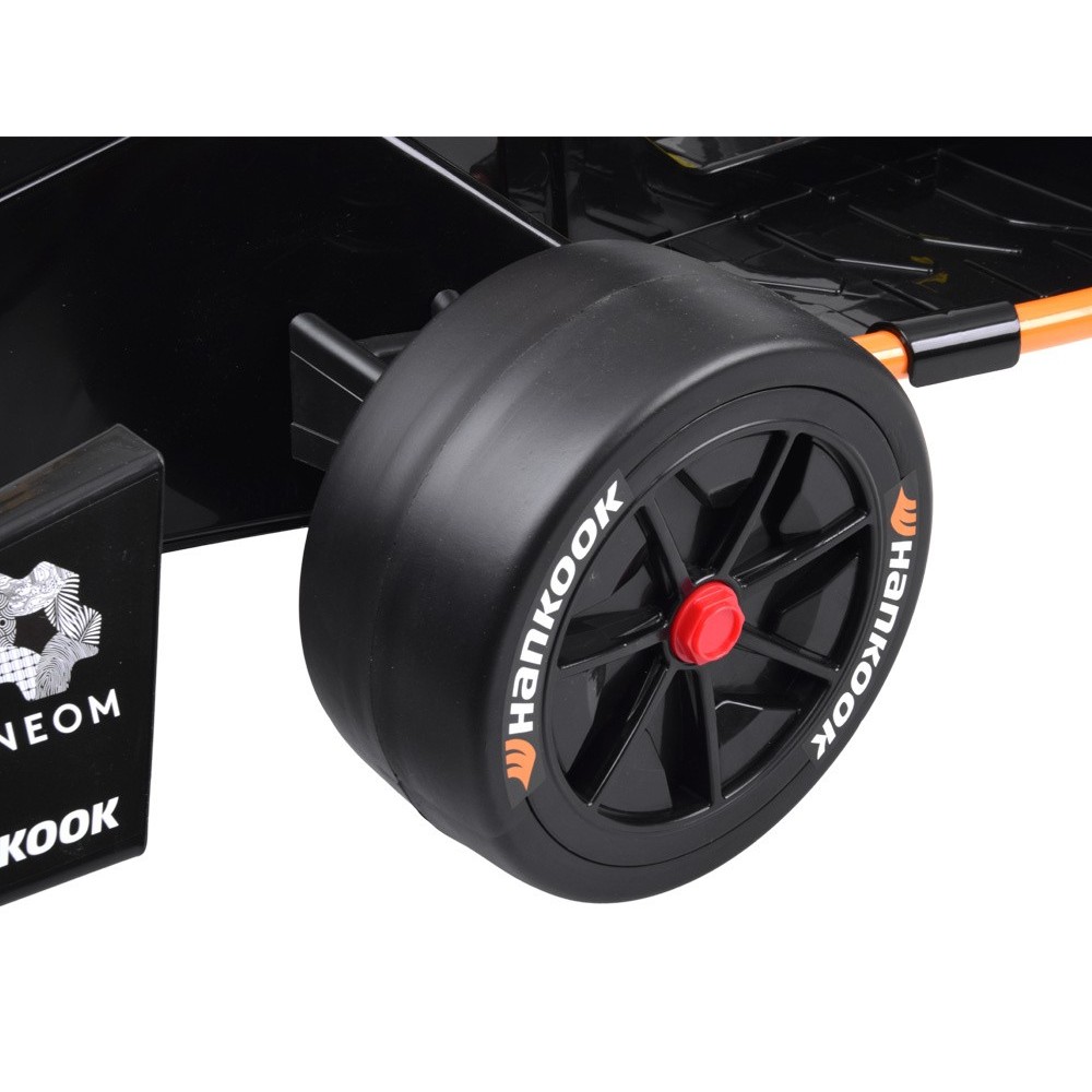 JOKO Elektrické autíčko Formula E McLaren NEOM, penové kolesá, kožené sedadlo, čierna