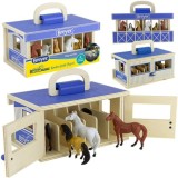 Breyer Horse Drevená Stajňa s Koňmi FARMA, prenosná