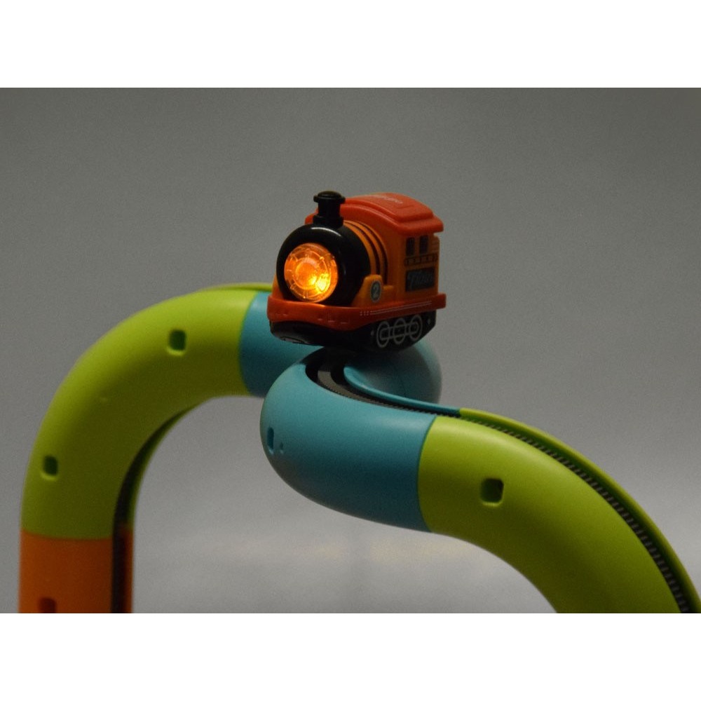 JOKO Magnetické kocky, Magnetická Vlaková Autodráha 114ks, vláčik na batérie so svetlom a zvukom, USB nabíjačka