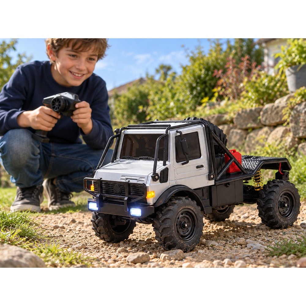 JOKO RC Terénne Auto U4000 MN-333 4x4 na diaľkové ovládanie, s LED svetlom, strieborné