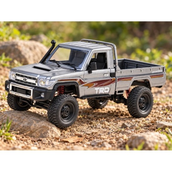 JOKO RC Auto Toyota Land Cruiser Pickup 4×4 na diaľkové ovládanie so svetlom, strieborné