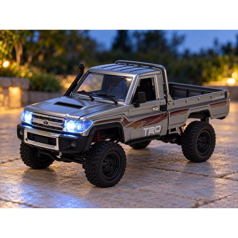 JOKO RC Auto Toyota Land Cruiser Pickup 4×4 na diaľkové ovládanie so svetlom, strieborné