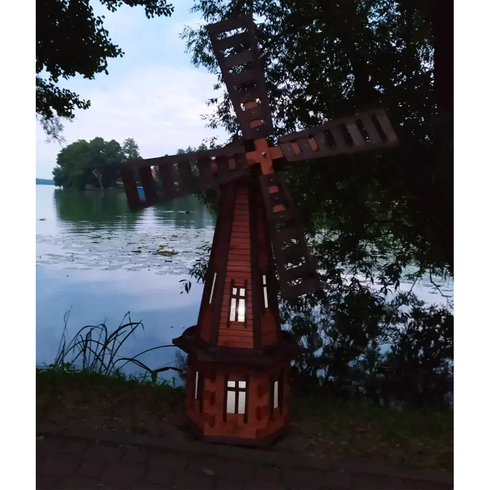 https://www.tvojsen-mido.sk/fotky2938/fotos/2938_21516__vyrp13_21052MKSTOR-Drevený-Solárny-veterný-mlyn-záhradný-otočný-d