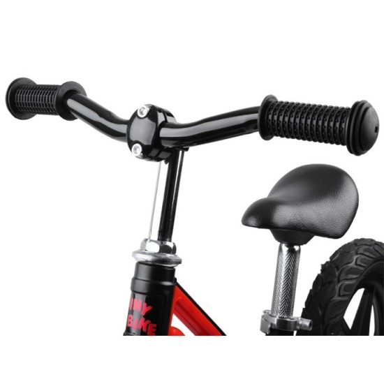 Tiny Bike Detské odrážadlo s nafukovacími kolesami 10", čierno-červené