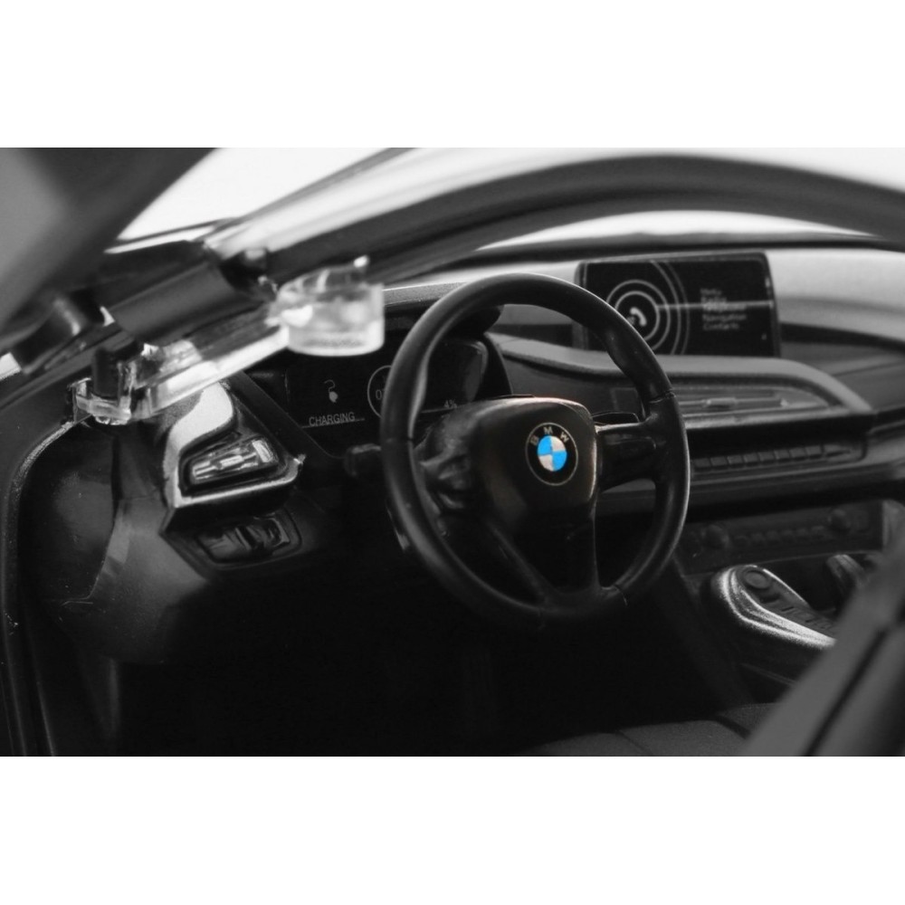RASTAR RC Auto BMW i8 1:14 + Automatické Dvere na diaľkové ovládanie + LED svetlo, biele