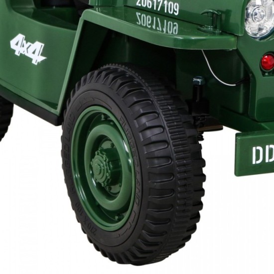 JOKO Elektrické autíčko Jeep Vojenský Retro Military 4x4, kožené sedadlo, penové kolesá, zelené