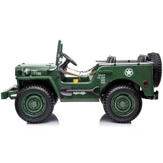 JOKO Elektrické autíčko Vojenský Jeep 4x4, trojmiestny, penové kolesá, kožené sedadlo + lopata, zelené