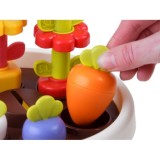 Holla Toys Interaktívna Sada Malý Záhradník s magnetickou mrkvou a s kvietkami + 6 žetónov, pre deti od 12 mesiacov