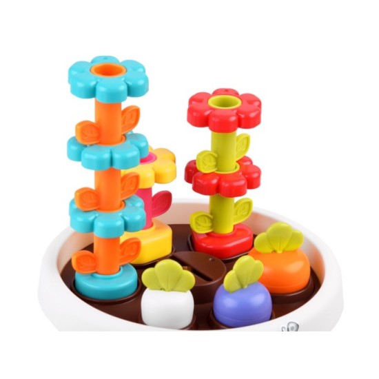 Holla Toys Interaktívna Sada Malý Záhradník s magnetickou mrkvou a s kvietkami + 6 žetónov, pre deti od 12 mesiacov
