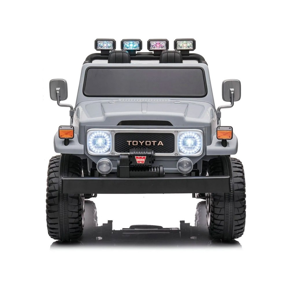 JOKO Elektrické autíčko Toyota Land Cruiser, 4x4 4x24V 100W, Dvojmiestne Kožené sedadlo, Penové kolesá, nosnosť 59kg, sivé
