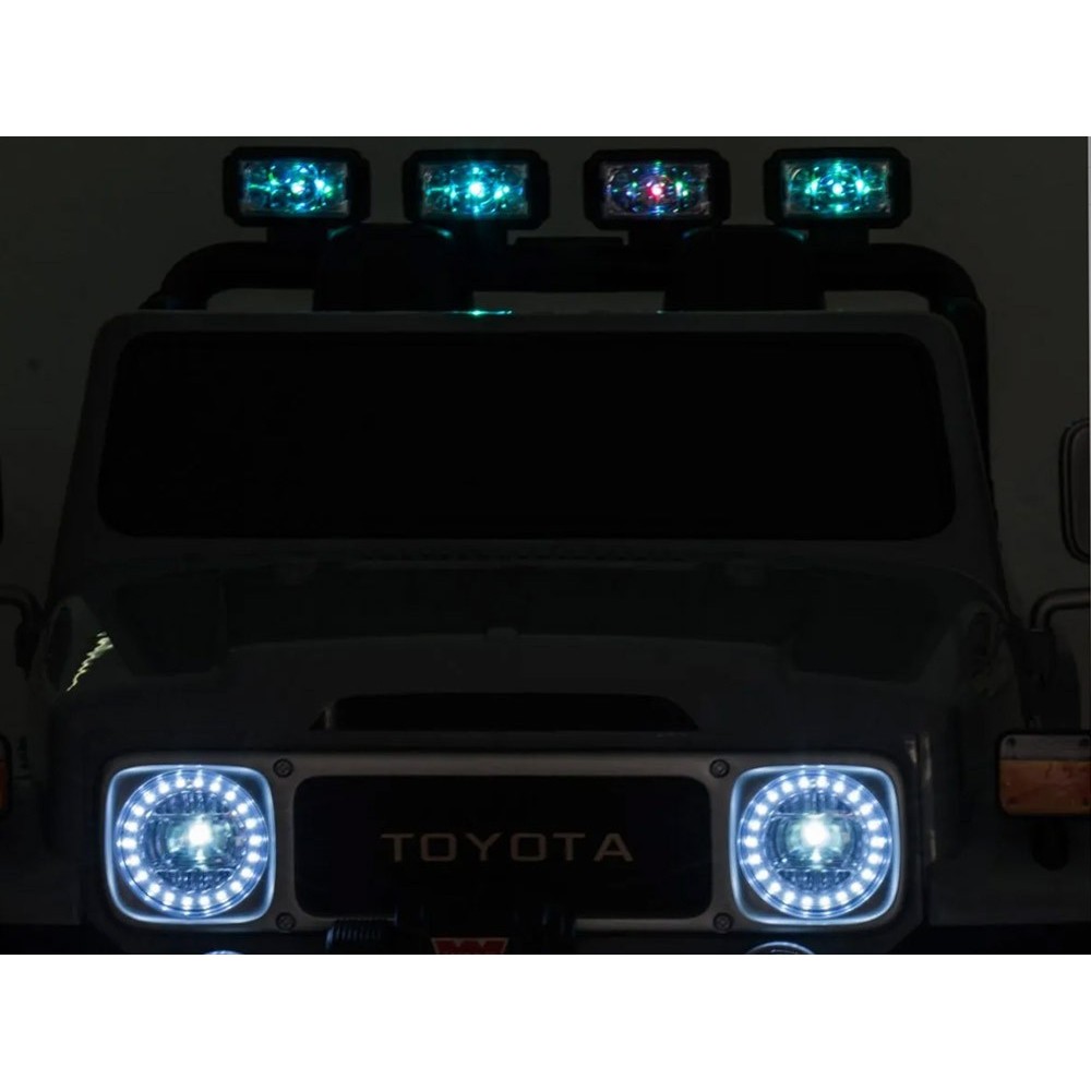 JOKO Elektrické autíčko Toyota Land Cruiser, 4x4 4x24V 100W, Dvojmiestne Kožené sedadlo, Penové kolesá, nosnosť 59kg, sivé