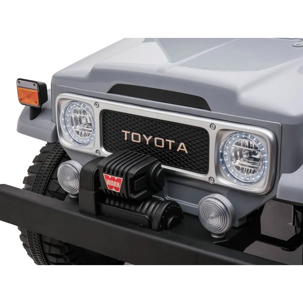 JOKO Elektrické autíčko Toyota Land Cruiser, 4x4 4x24V 100W, Dvojmiestne Kožené sedadlo, Penové kolesá, nosnosť 59kg, sivé