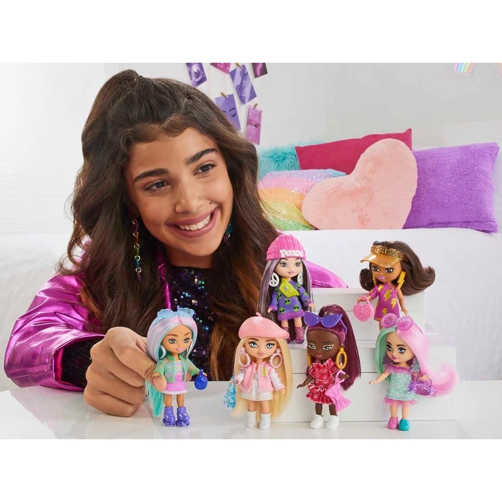 Barbie mini bábika Extra Mini Minis, kabelka, čiapka