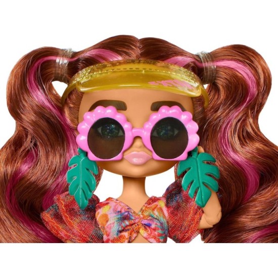 Barbie Extra Fly Minis Bábika v Slnečných okuliaroch + Kaberka surfová doska