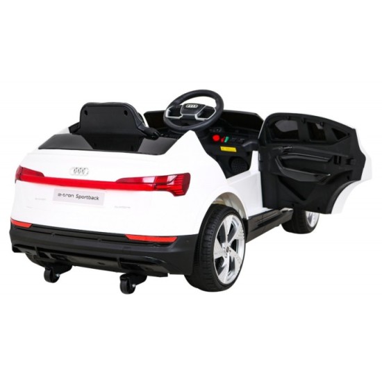 JOKO Elektrické autíčko AUDI E-Tron Sportback 4x4, penové kolesá, kožené sedadlo, biele