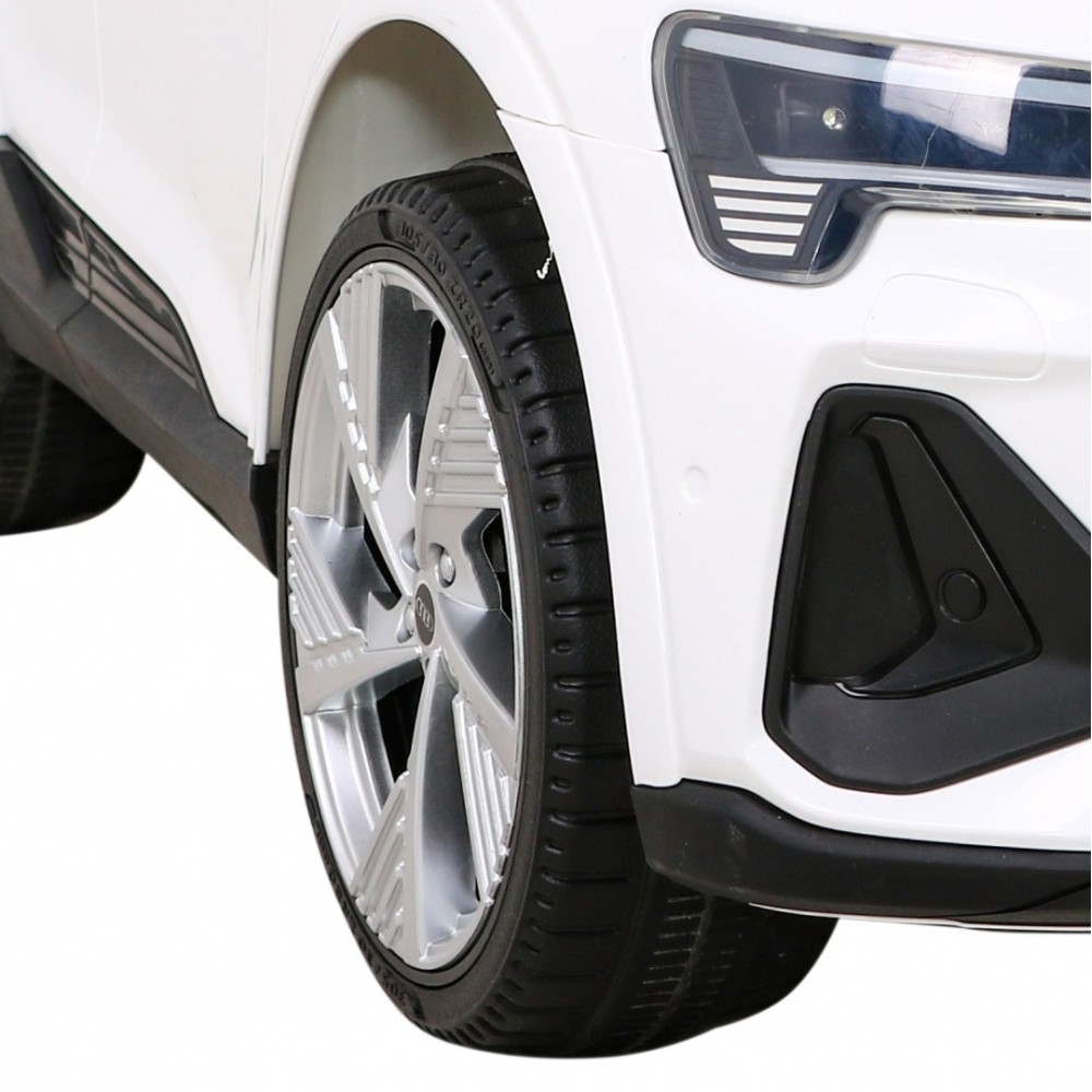 JOKO Elektrické autíčko AUDI E-Tron Sportback 4x4, penové kolesá, kožené sedadlo, biele
