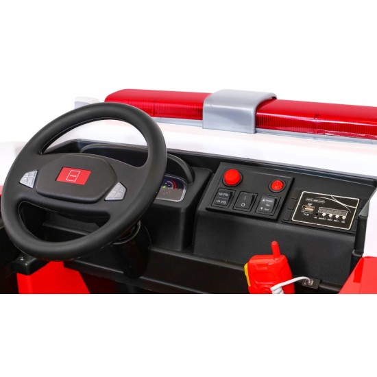 JOKO Elektrické autíčko Hasičské auto, penové kolesá, Dvojmiestne Kožené sedadlo, diaľkové ovládanie + Megafón, striekacia pišto