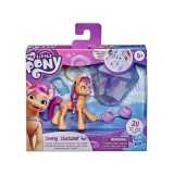 HASBRO My Little Pony Kryštálové dobrodružstvo s poníkmi, figúrka Sunny Starscout na kolieskových korčuliach