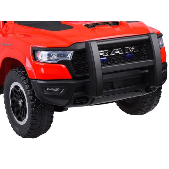 JOKO Elektrické autíčko Hasičské auto 4x4, penové kolesá, kožené sedadlo, majáky, červené