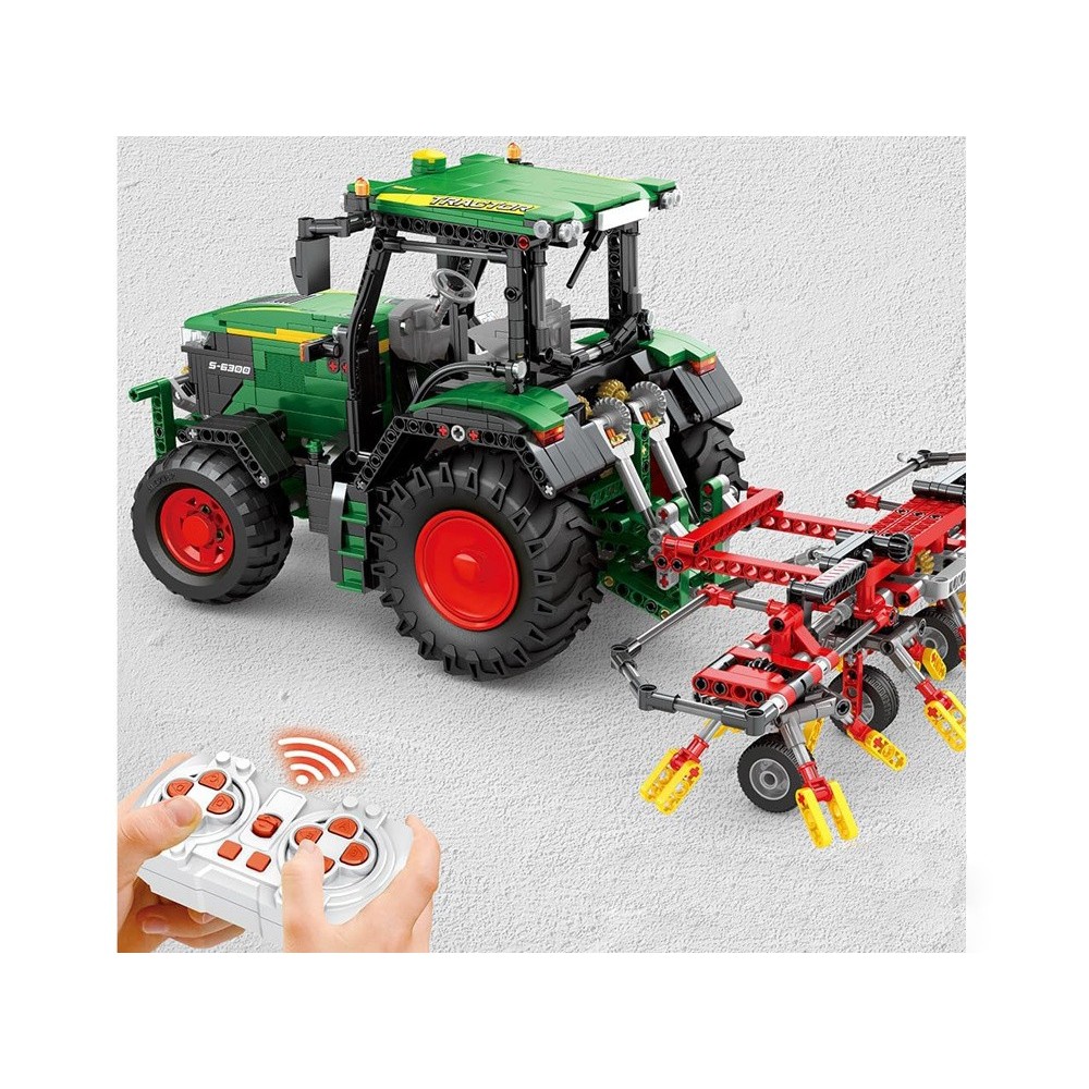 JOKO RC Technická Stavebnica Traktor s branami, pohonom 4 motorov a LED svetlom 1664ks na diaľkové ovládanie