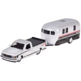 Maisto Kovové Auto Chevrolet 454 SS Pick-up s Obytným Prívesom 1:64