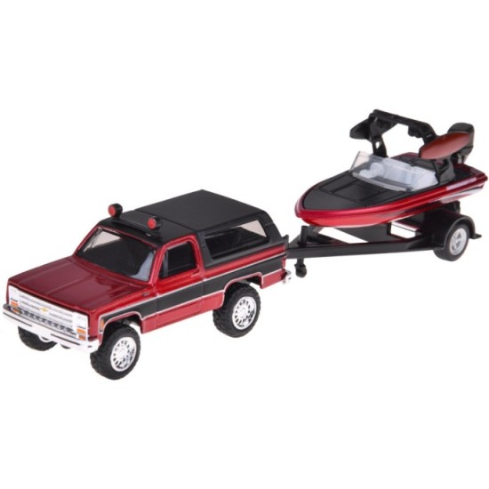 Maisto Kovové Auto Chevrolet K5 Blazer s prívesom a člnom 1:64