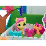 HASBRO My Little Pony Mini World Magic Crystal, Rozkladací, Kryštáľový domček s poníkmi, sada v kufríku 55ks + Farbu meniace kve